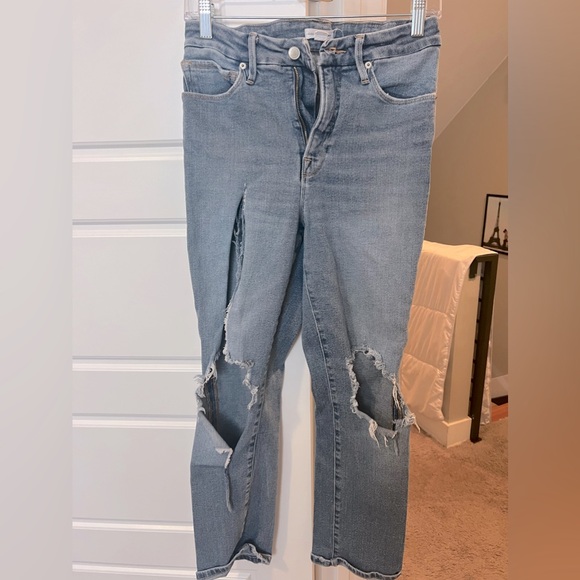 Good American Good Curve Straight Leg Jeans - Picture 3 of 4